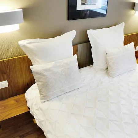 シャンブル ドート フランソワ ブレジー 3*