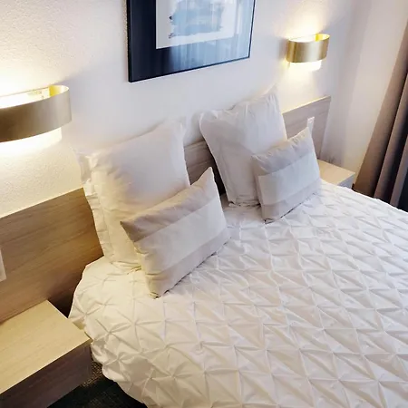 シャンブル ドート フランソワ ブレジー 3*